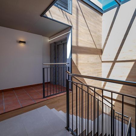 Limehome Barcelona Placa Pirineus L'Hospitalet de Llobregat Extérieur photo
