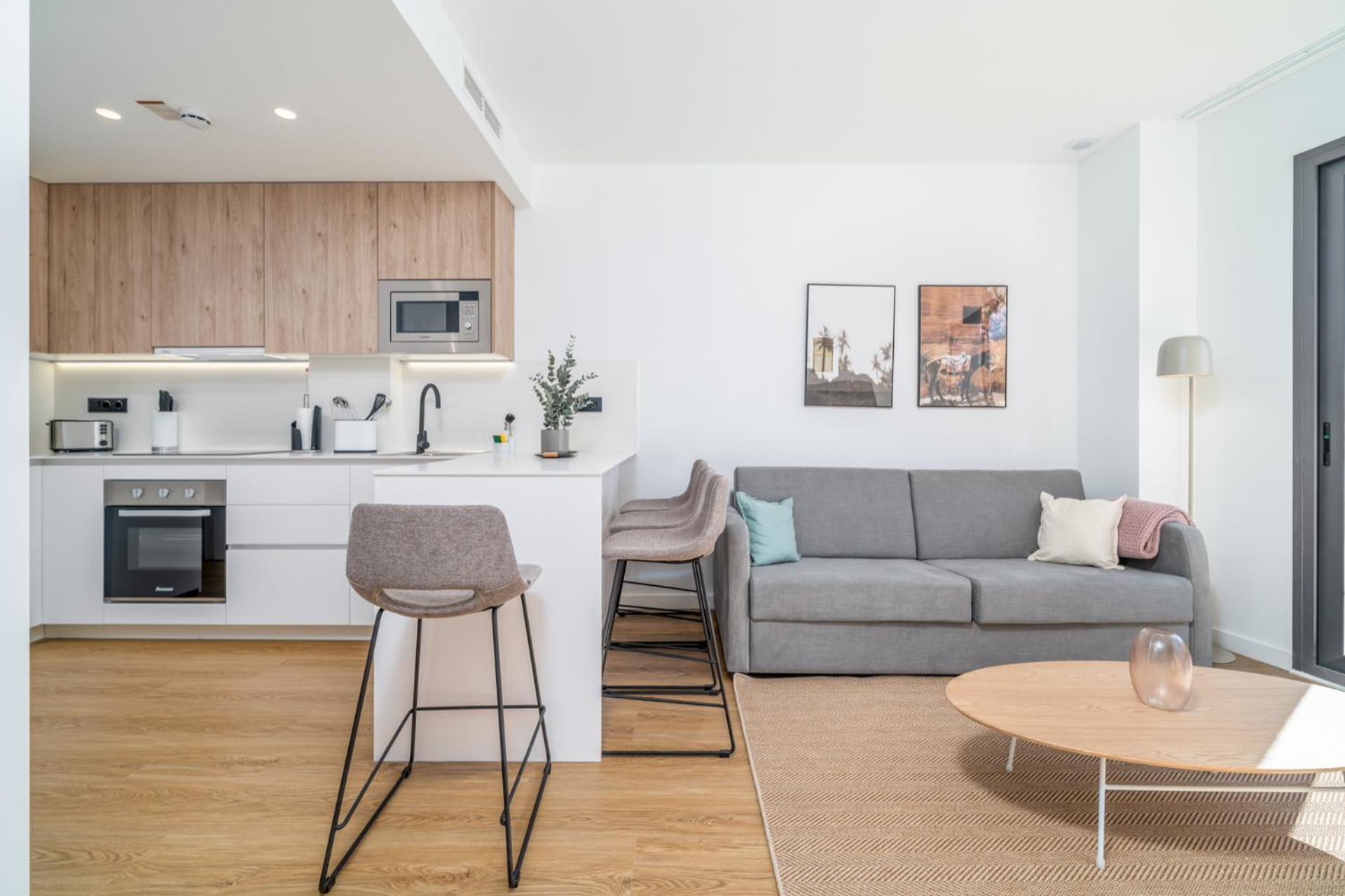 Limehome Barcelona Placa Pirineus L'Hospitalet de Llobregat Extérieur photo