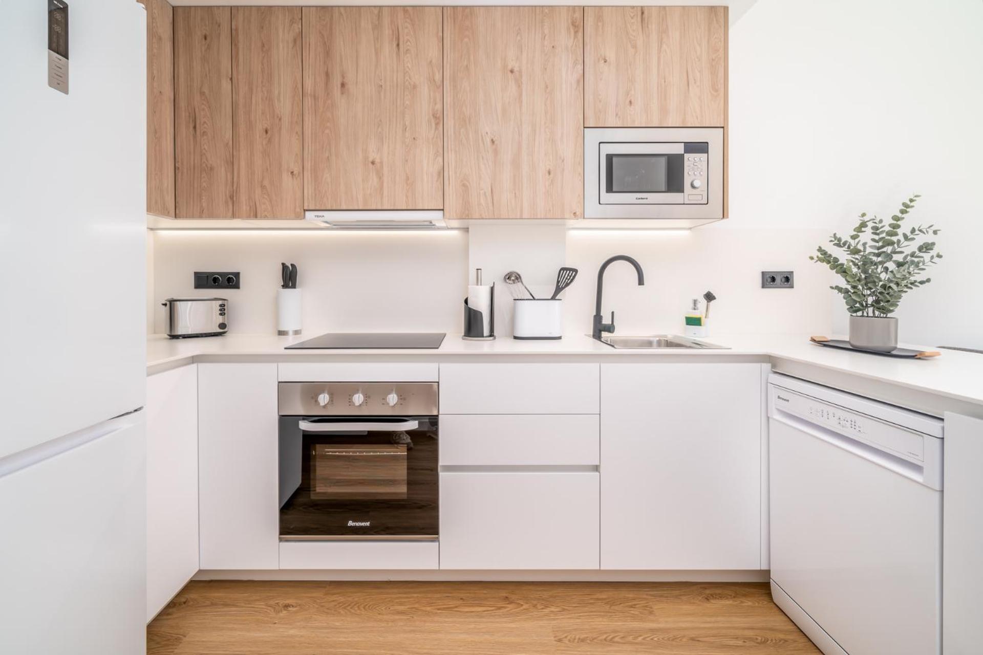 Limehome Barcelona Placa Pirineus L'Hospitalet de Llobregat Extérieur photo
