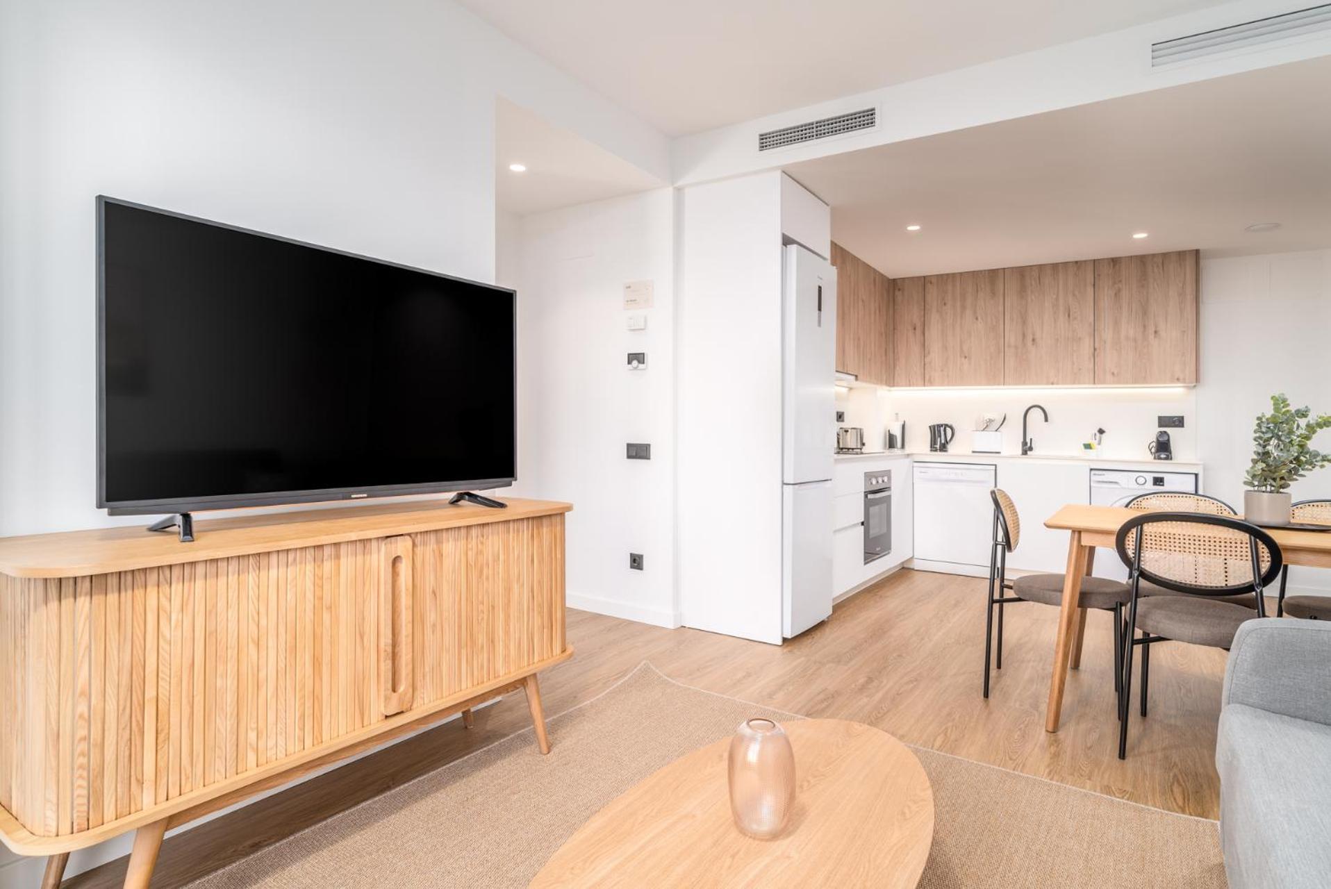 Limehome Barcelona Placa Pirineus L'Hospitalet de Llobregat Extérieur photo