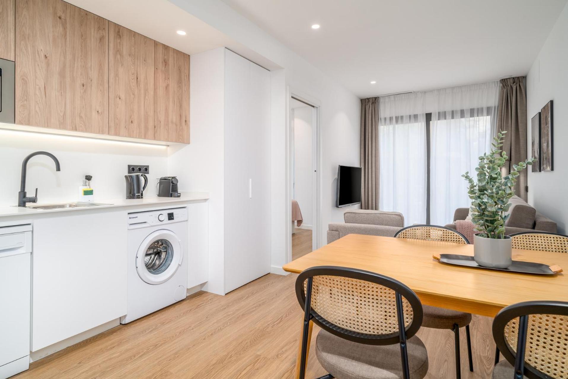 Limehome Barcelona Placa Pirineus L'Hospitalet de Llobregat Extérieur photo
