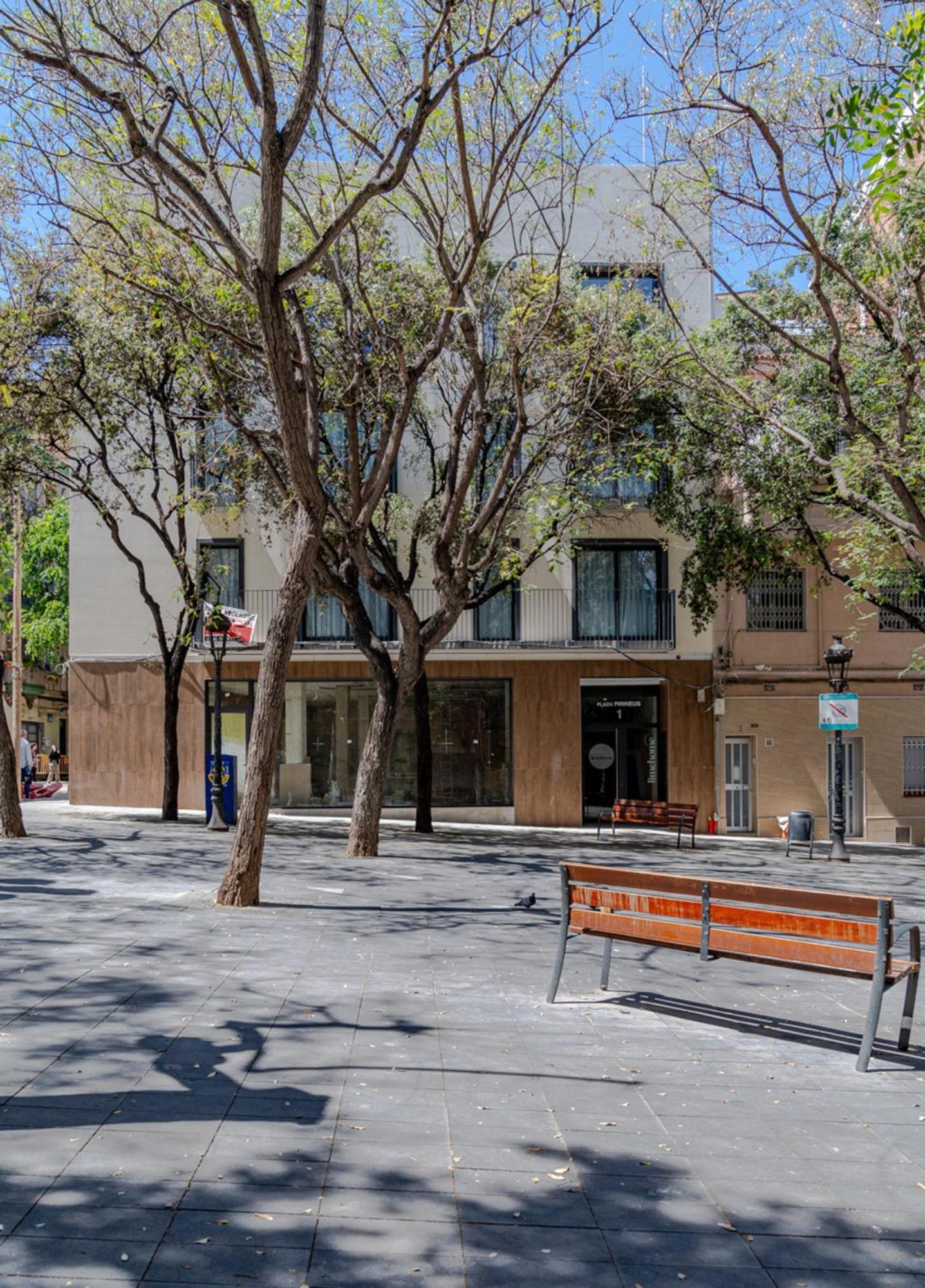 Limehome Barcelona Placa Pirineus L'Hospitalet de Llobregat Extérieur photo